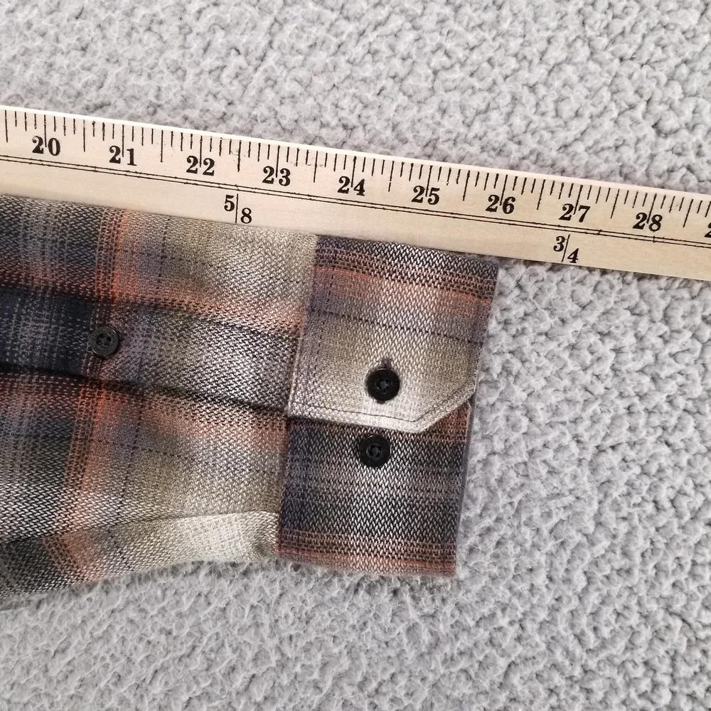 Kuhl Shirt Mens XL Brown Plaid The Law Flannel Outdoor Hiking Workwear Button Up